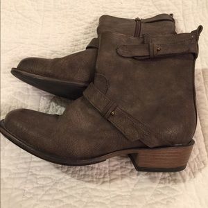 Piperlime Booties